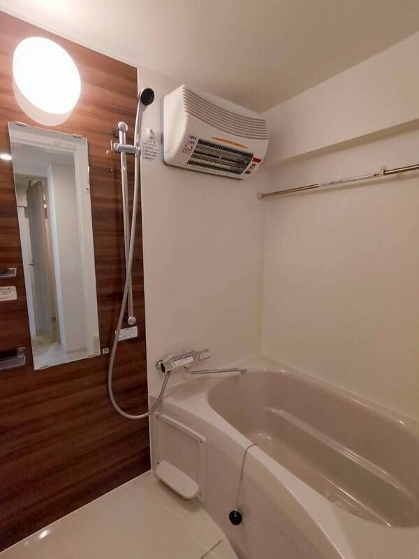 バス・シャワールーム　☆ゆったりくつろげるお風呂☆