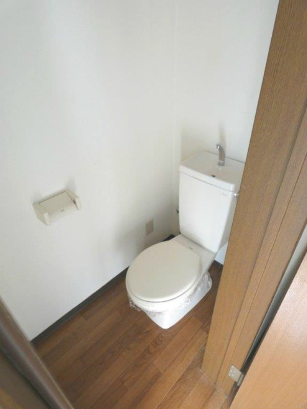 トイレ　図面と現状に相違がある場合には現状を優先