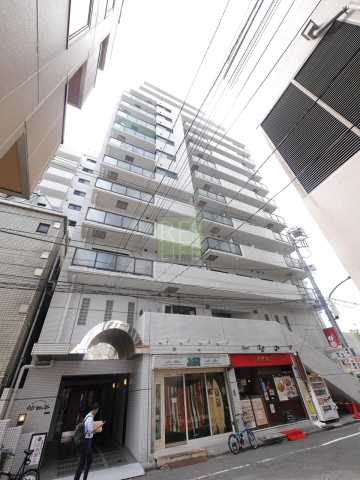 建物外観　ウィン四谷