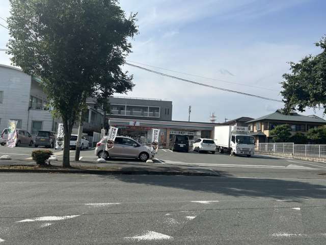 コンビニ　セブン－イレブン菊池中央店（コンビニ）まで1064m