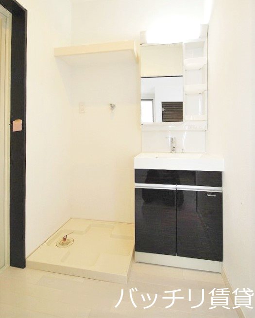 洗面設備　画像は同型タイプの為、現状を優先致します。