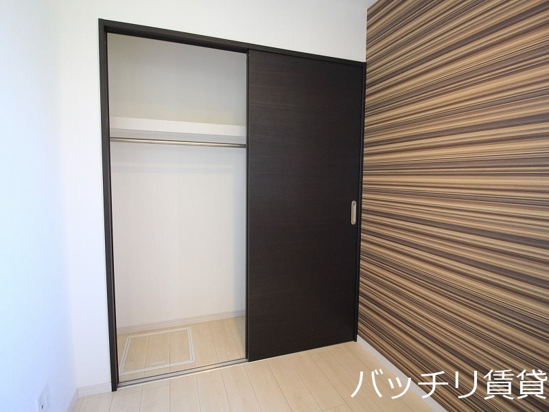 収納　画像は同型タイプの為、現状を優先致します。