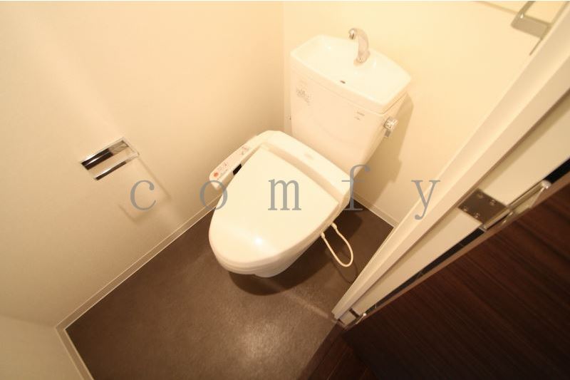 トイレ　ウォシュレット付きトイレ