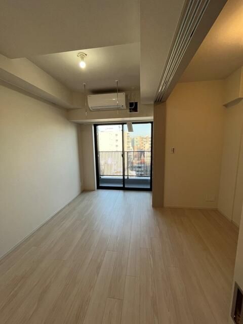 居室・リビング　写真は同タイプ住居です。