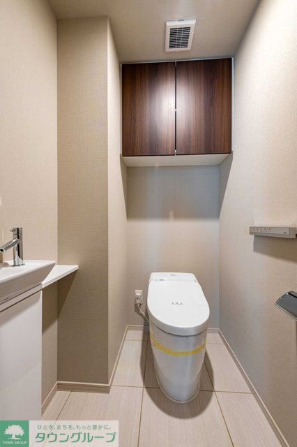 トイレ　※写真は同タイプ住戸です。