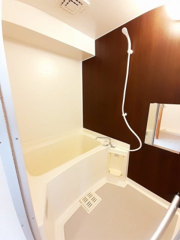 バス・シャワールーム　日々の疲れを癒すお風呂付です