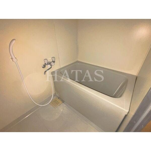 バス・シャワールーム　同物件別部屋です。