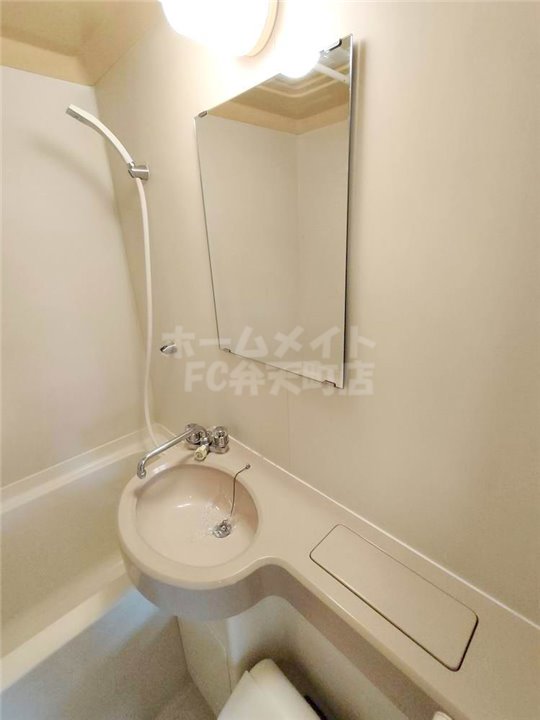 洗面設備　コンパクトで使いやすい洗面所