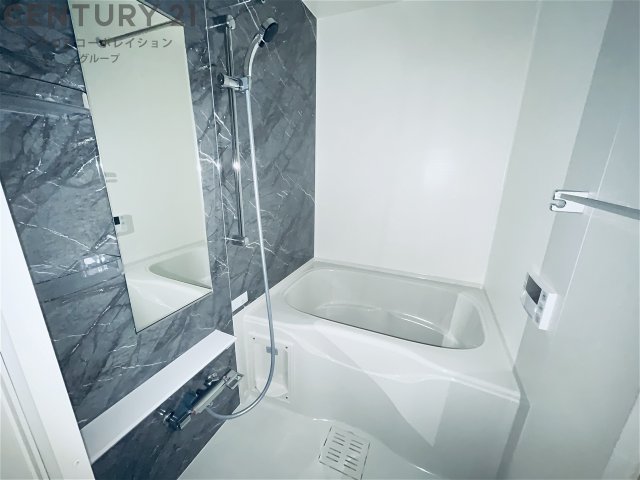 バス・シャワールーム　浴室乾燥機付きのお風呂