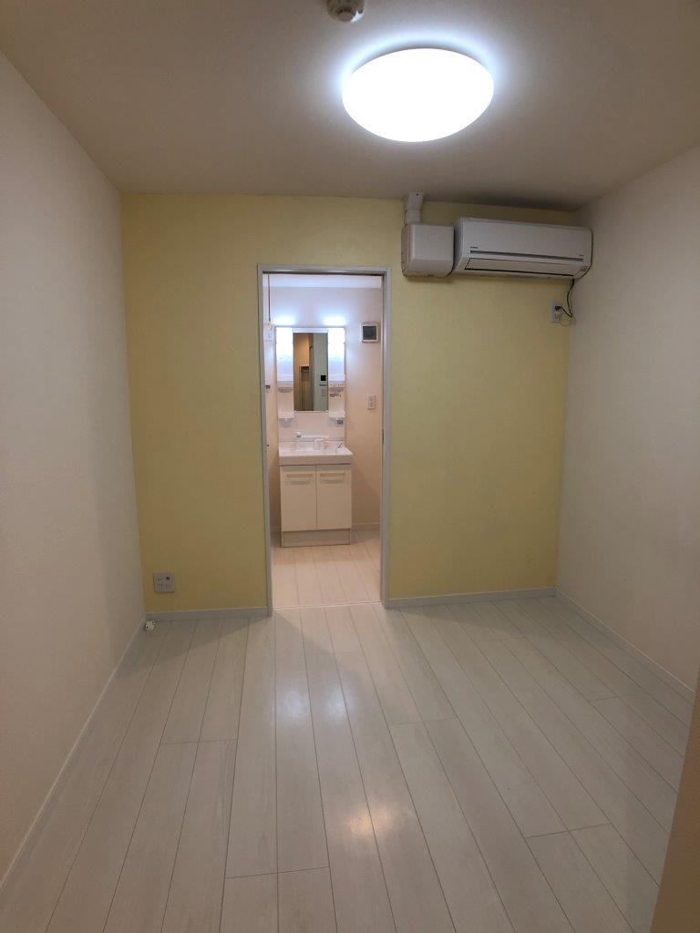 居室・リビング　健康塗り壁採用