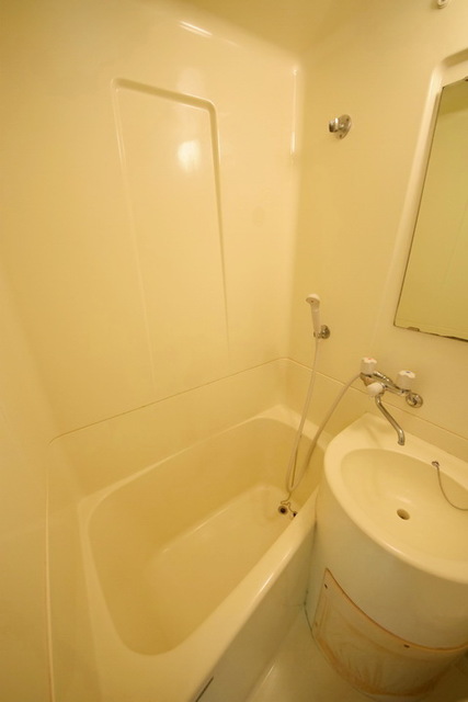 バス・シャワールーム　～ゆったりバスタイム～