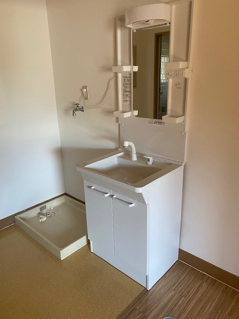 洗面設備　洗面台／室内洗濯機置場