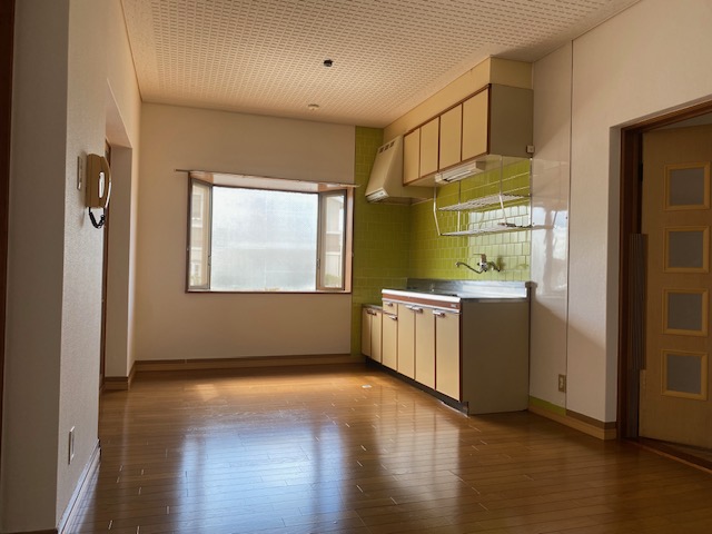 居室・リビング　出窓