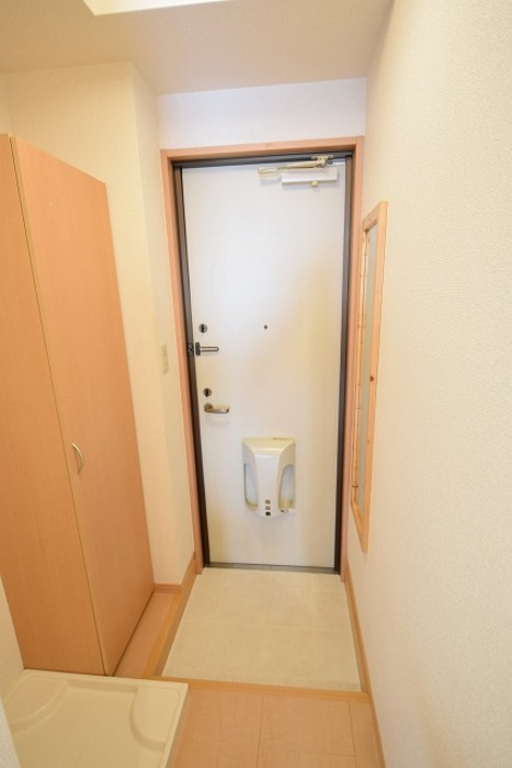 玄関　シンプルで使いやすい玄関です