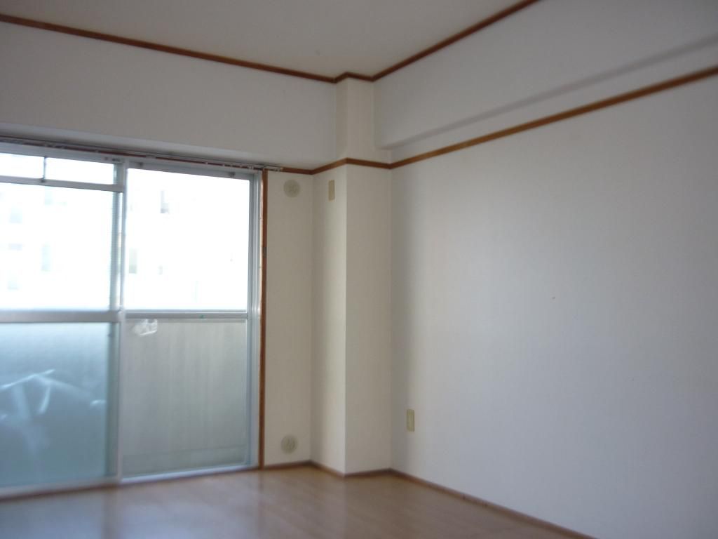 その他部屋・スペース　落ち着いて過ごせるお部屋なので、寝室にいかがでしょうか