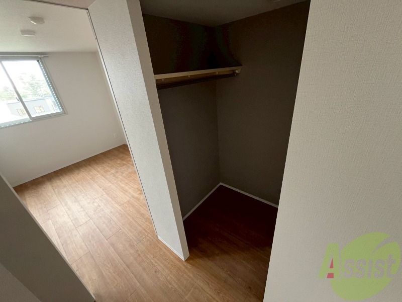 収納　収納もバッチリあるのでお部屋が片付きますよ！