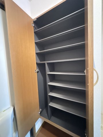 収納　シューズボックス