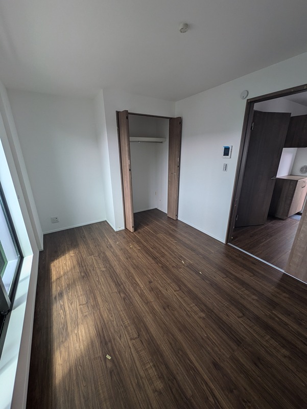 居室・リビング　※室内写真は同間取りの別号室の写真です。