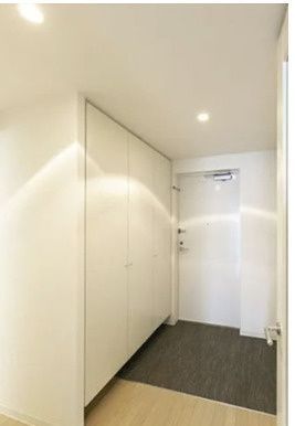 玄関　※別部屋の参考写真です。