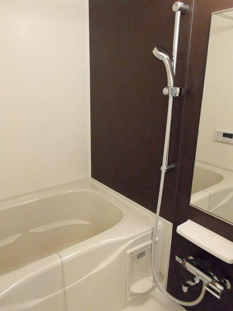 バス・シャワールーム　※別部屋写真参照