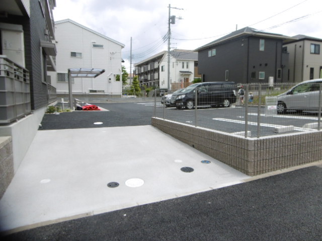 駐車場　駐車場（要空き確認）