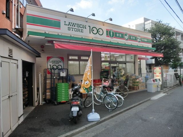 コンビニ　ローソンストア１００（コンビニ）まで124m