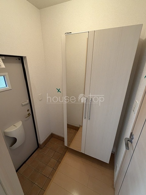 玄関　◆実際のお部屋の写真です♪