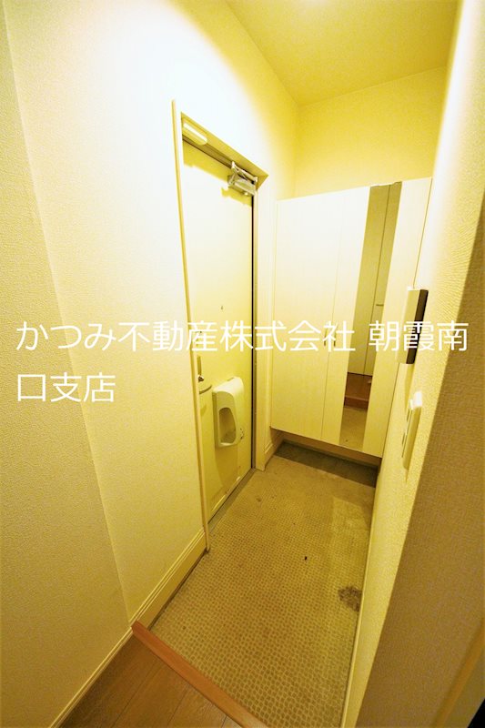 玄関　他号室参考写真