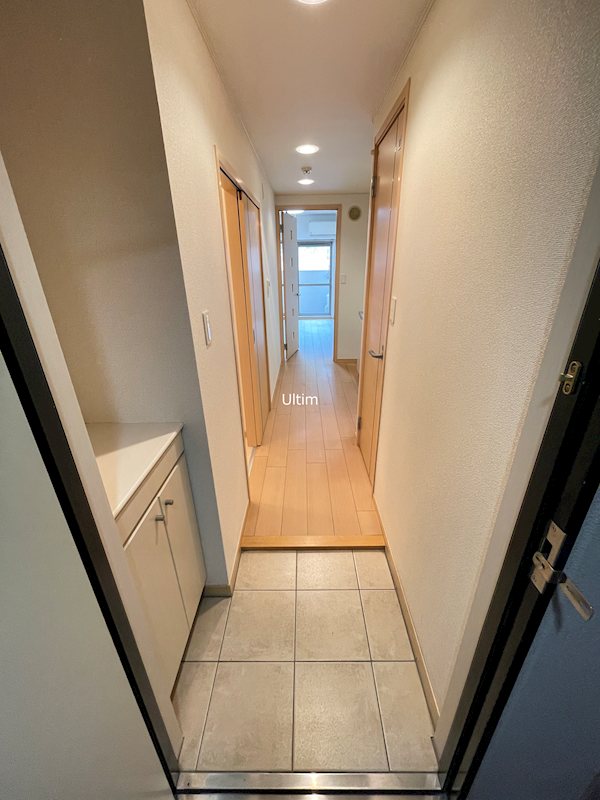 玄関　同タイプのお部屋です、ご参考までに
