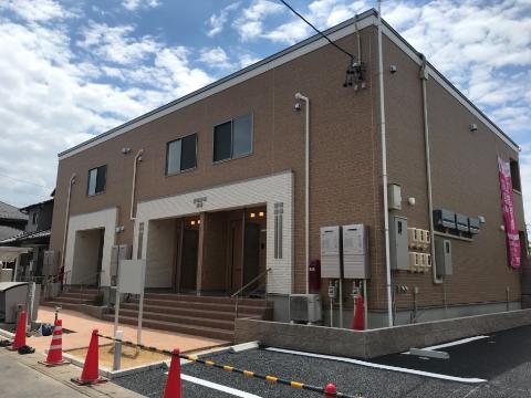 建物外観　外観写真（昼）