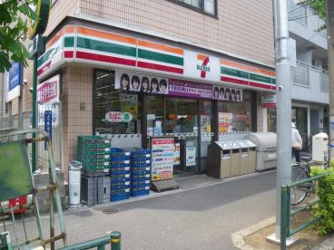 コンビニ　セブンイレブン 上十条店（コンビニ）まで346m