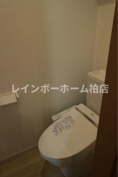 トイレ　清潔感のあるトイレです