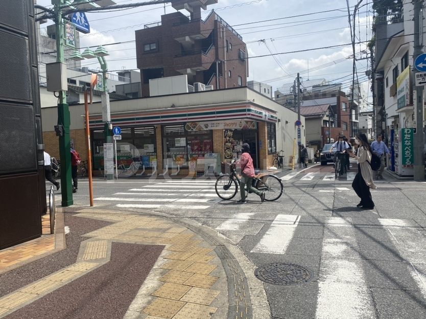 コンビニ　セブンイレブン板橋大山東町店（コンビニ）まで260m