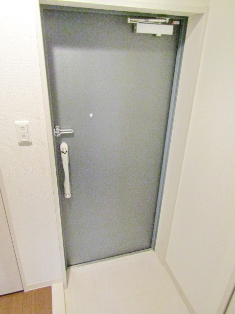 玄関　※別部屋参考写真※