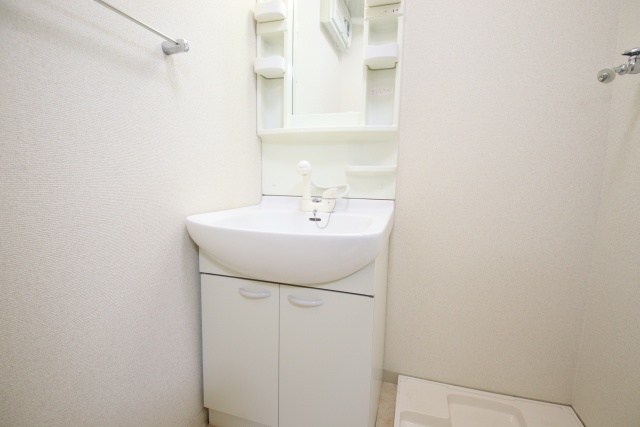 洗面設備　※別号室の参考写真、現況優先※