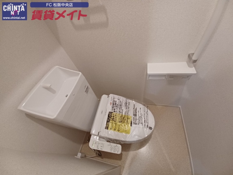 トイレ　同型参考写真