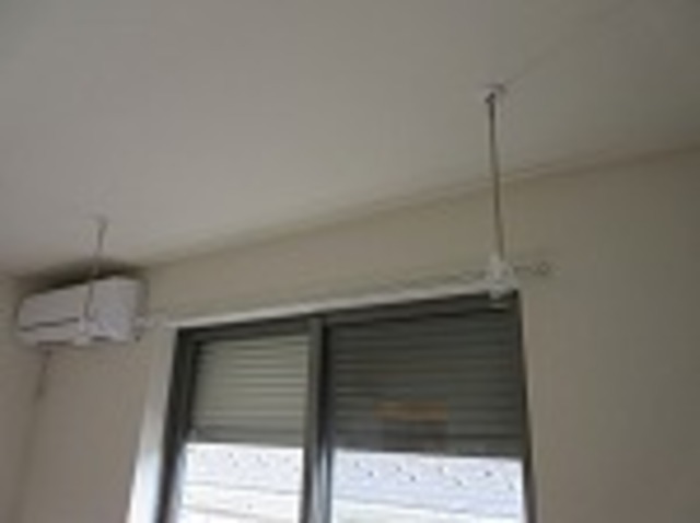 セキュリティ　防犯シャッター完備