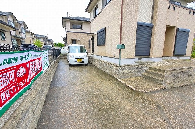駐車場　駐車スペースもあります