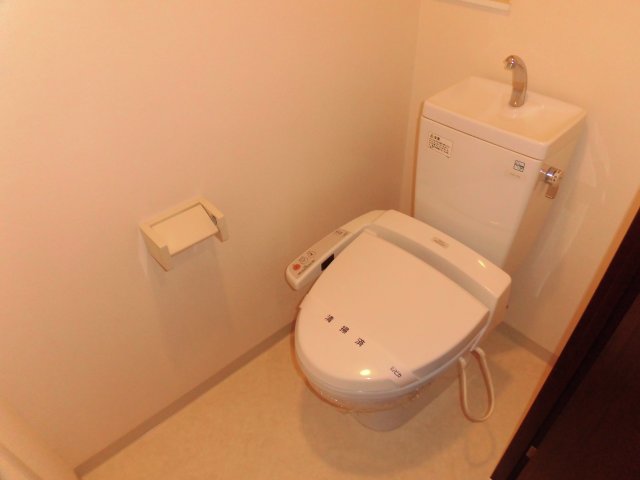 トイレ　ウォッシュレット