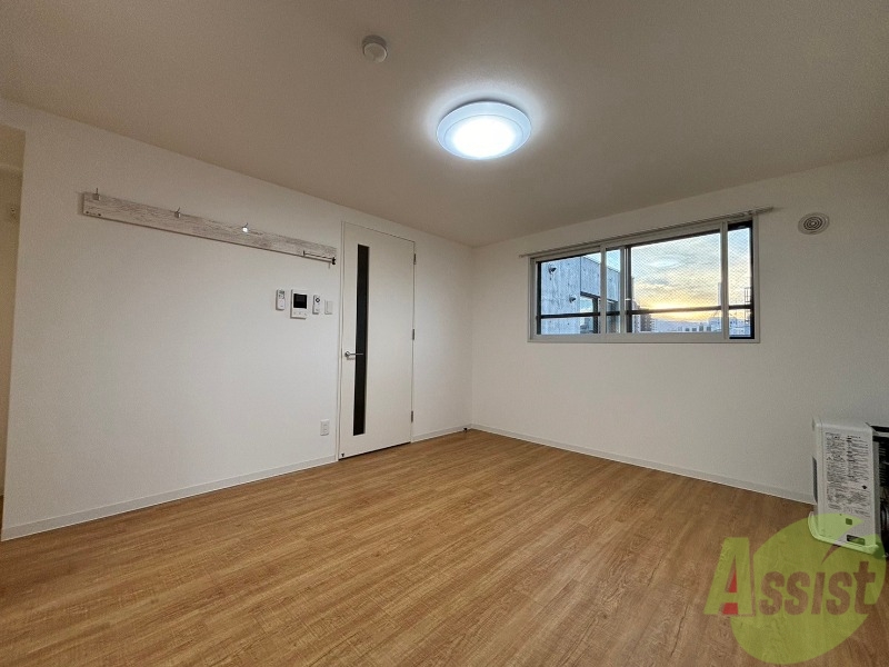 居室・リビング　広くてキレイなお部屋が広がっていて、充実した生活が送れそう。