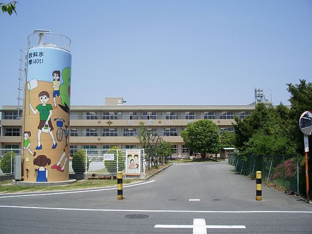 小学校　町立名森小学校（小学校）まで760m