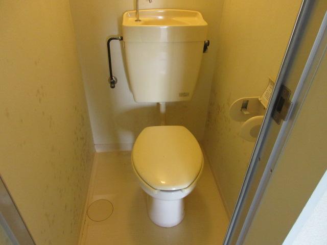 トイレ　WC