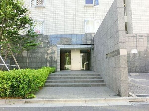 エントランス　建物の内部です