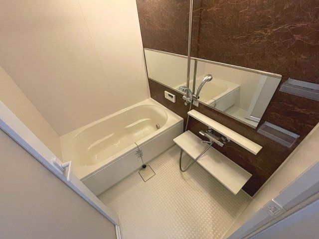 バス・シャワールーム　同社施工／参考写真