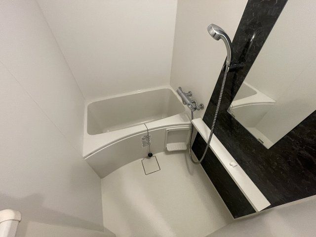 バス・シャワールーム　お風呂で日々の疲れを落としましょう