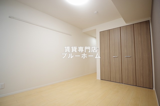 その他　洋室の別アングルです！