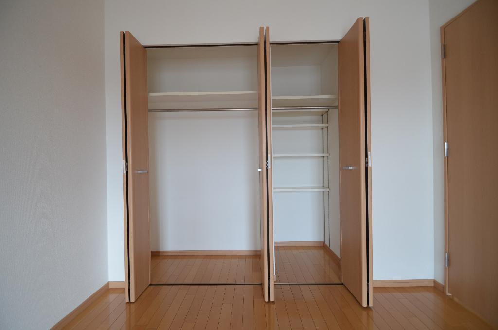 収納　クローゼット