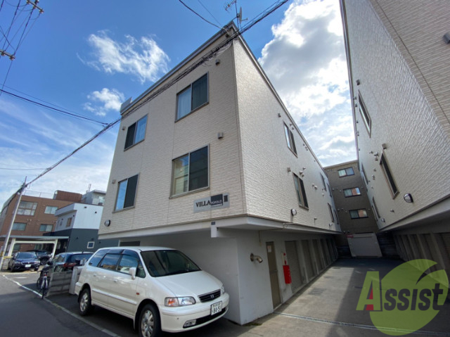 建物外観　札幌市東区北１８条東「ＶＩＬＬＡ・ＰＯＰＯＬＯ３」