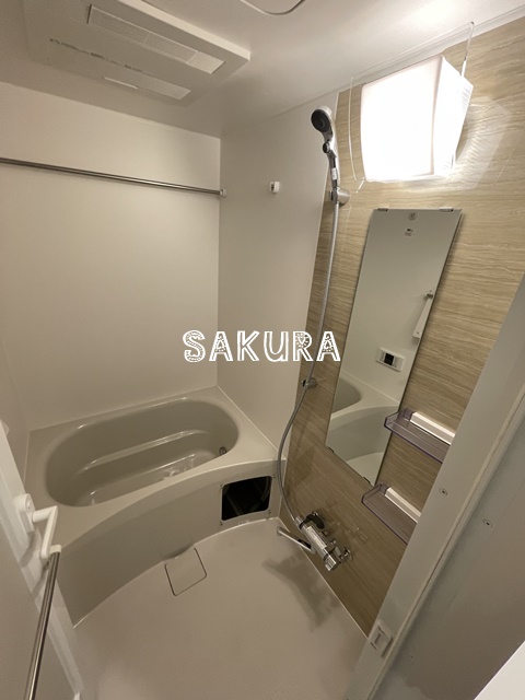 バス・シャワールーム　嬉しい追い焚き・浴室乾燥機付き♪