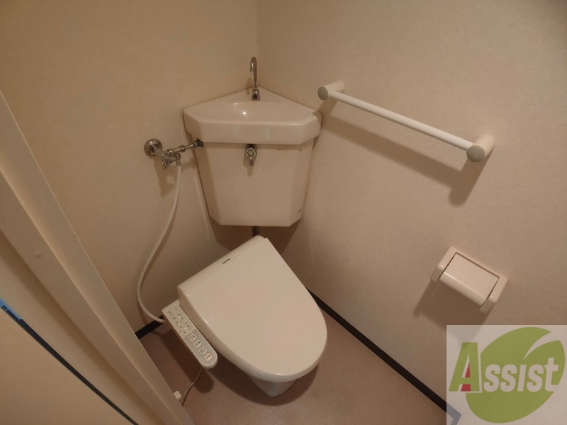 トイレ　トイレです。ウォシュレット付を探している方、おすすめです。